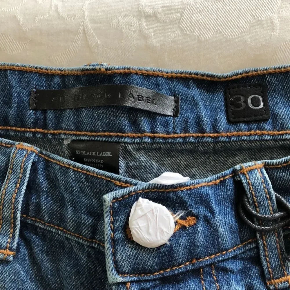 SP Black Ripped High waisted crop Mom Size 30 NWT